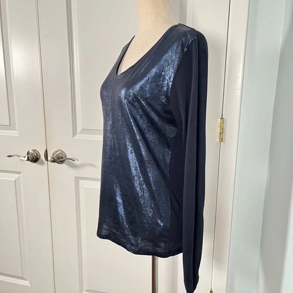 Majestic Filatures Metallic Long-Sleeve V-Neck Tee size 2 - Picture 8 of 10